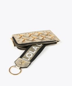 Robynraymer.shop04c88d9353 4