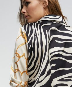 Robynraymer.shop1019870a5c 3