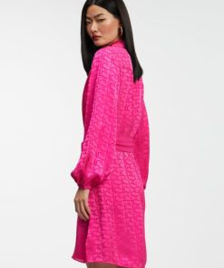 Robynraymer.shop14644b9a2d 4