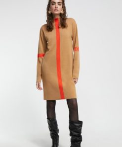 Robynraymer.shop15d0c2d0d7 1