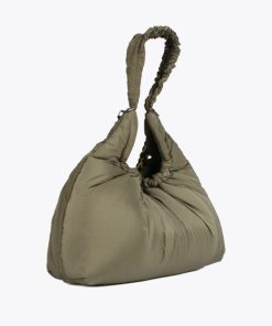 Robynraymer.shop1af60dba2e 4