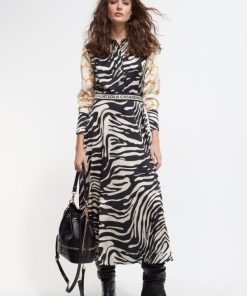 Robynraymer.shop1cc84047cd 5