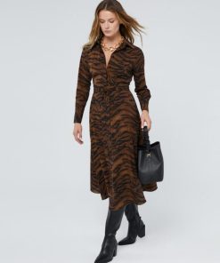 Robynraymer.shop2524e1a77c 1