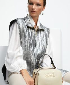 Robynraymer.shop253e967e8c 4