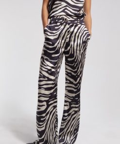 Robynraymer.shop27ca15c11e 3