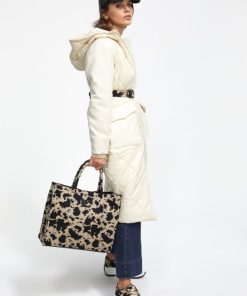 Robynraymer.shop2c96355f82 3