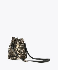 Robynraymer.shop2cf38616a7 3