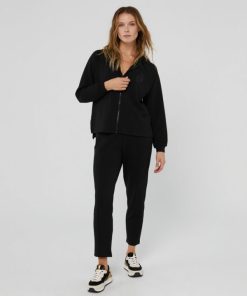 Robynraymer.shop2d00bd398b 3