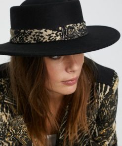 Robynraymer.shop39d7826b53 3