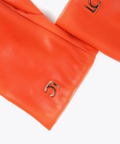 Robynraymer.shop5c9aed3eaa 5