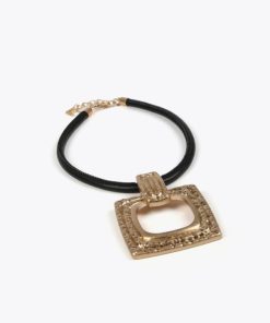 Robynraymer.shop5dd494e286 4