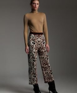 Robynraymer.shop60b229e256 5