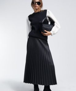 Robynraymer.shop699df15850 1