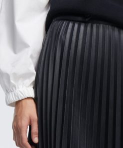 Robynraymer.shop699df15850 5