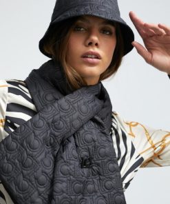 Robynraymer.shop842d21659d 1