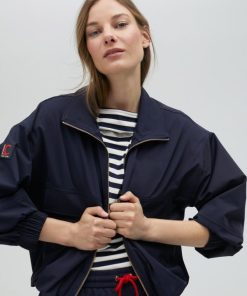 Robynraymer.shop9087fcf020 1