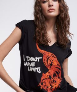 Robynraymer.shop90f660d4cd 1