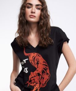 Robynraymer.shop90f660d4cd 4