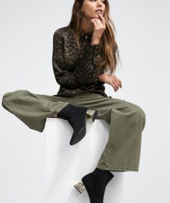 Robynraymer.shop97f95a5b73 2